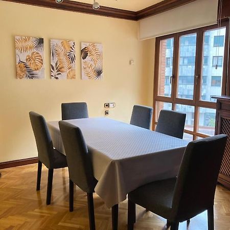 Centrico Apartamento De 2 Habitaciones By Bebalmy オビエド エクステリア 写真